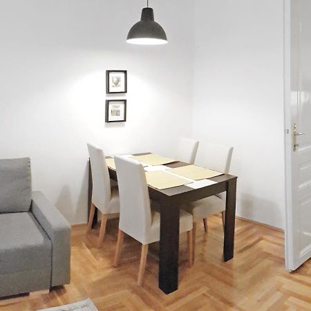 Luxury New Apartment With Gallery At Dob Street Nearby Gozsdu Court Budapest Exterior photo