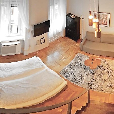 Luxury New Apartment With Gallery At Dob Street Nearby Gozsdu Court Budapest Exterior photo