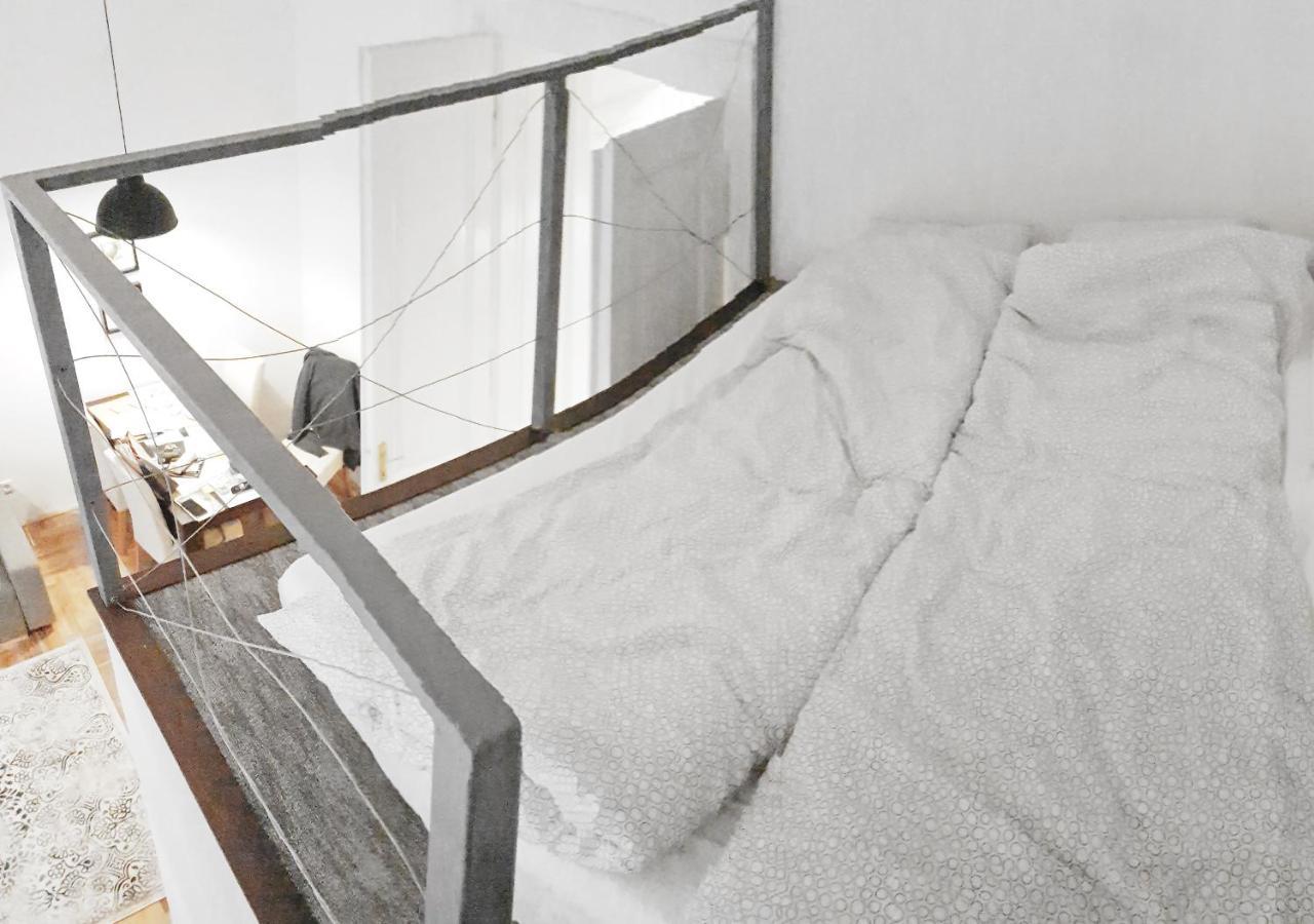 Luxury New Apartment With Gallery At Dob Street Nearby Gozsdu Court Budapest Exterior photo