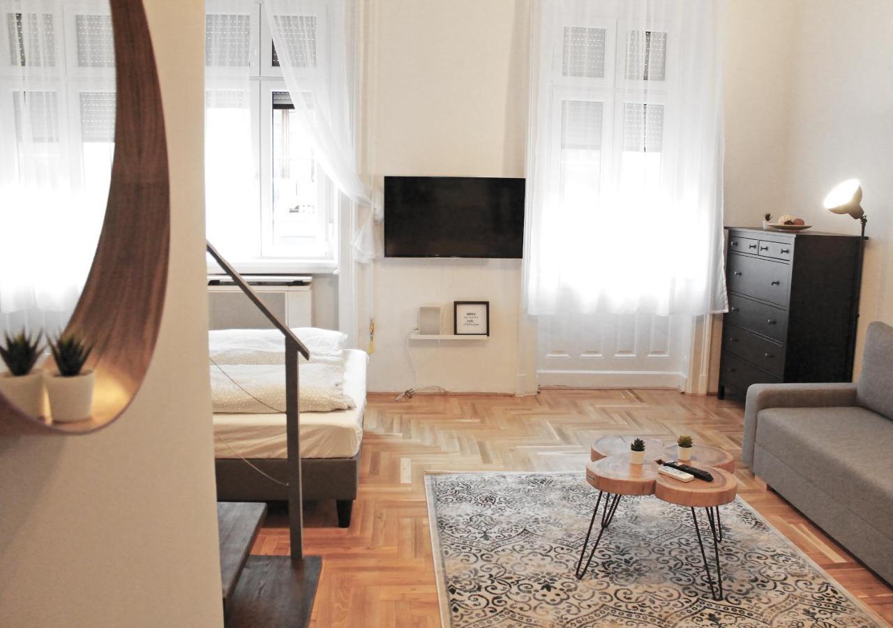 Luxury New Apartment With Gallery At Dob Street Nearby Gozsdu Court Budapest Exterior photo