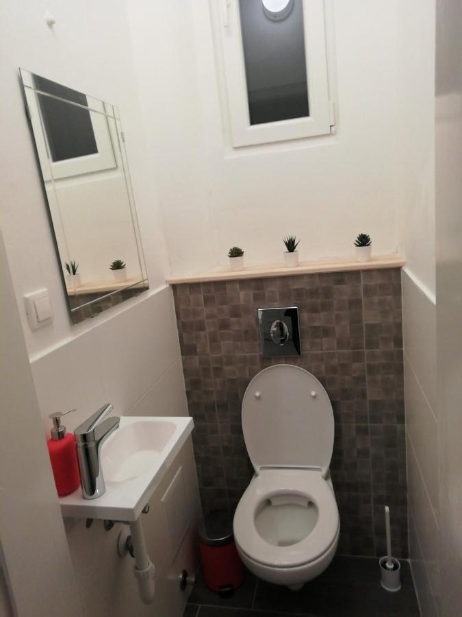 Luxury New Apartment With Gallery At Dob Street Nearby Gozsdu Court Budapest Exterior photo